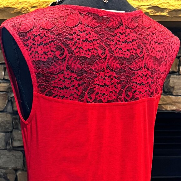 Stylish fitted Red Blouse with draped front and Lace on the back, Size Medium - Picture 6 of 8